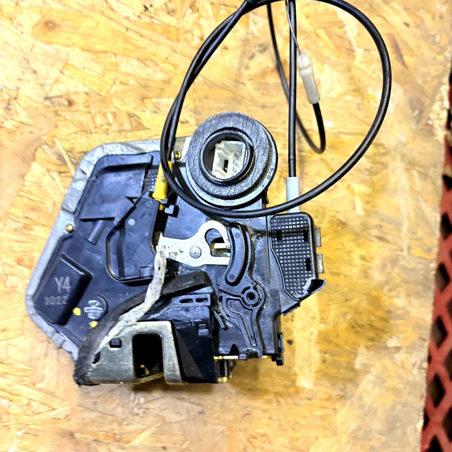 Toyota Corolla 2002-2007 Rear Left Door Lock Actuator NSR 6905060070