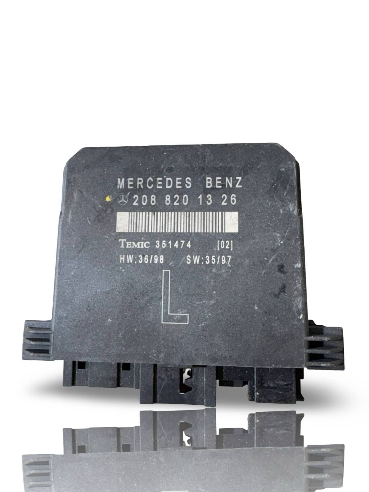 Mercedes C Class W202 C220 left front door control unit module 2088201326