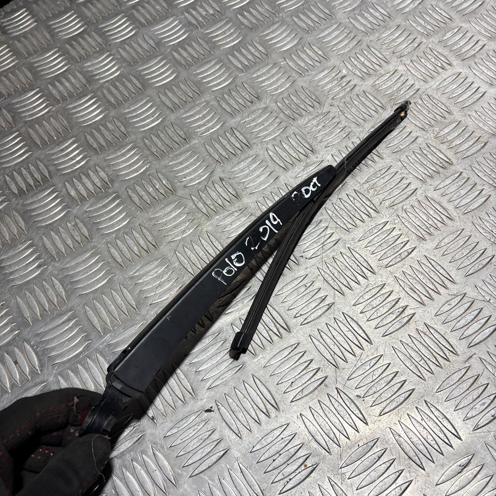 2017-2021 VOLKSWAGEN POLO Rear Wiper Arm & Blade