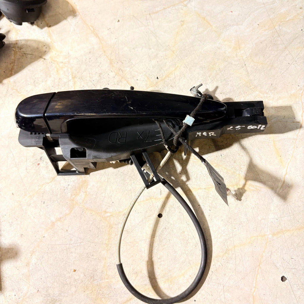 2006-2013 BMW X5 DOOR HANDLE REAR LEFT SIDE OUTSIDE 140107-10