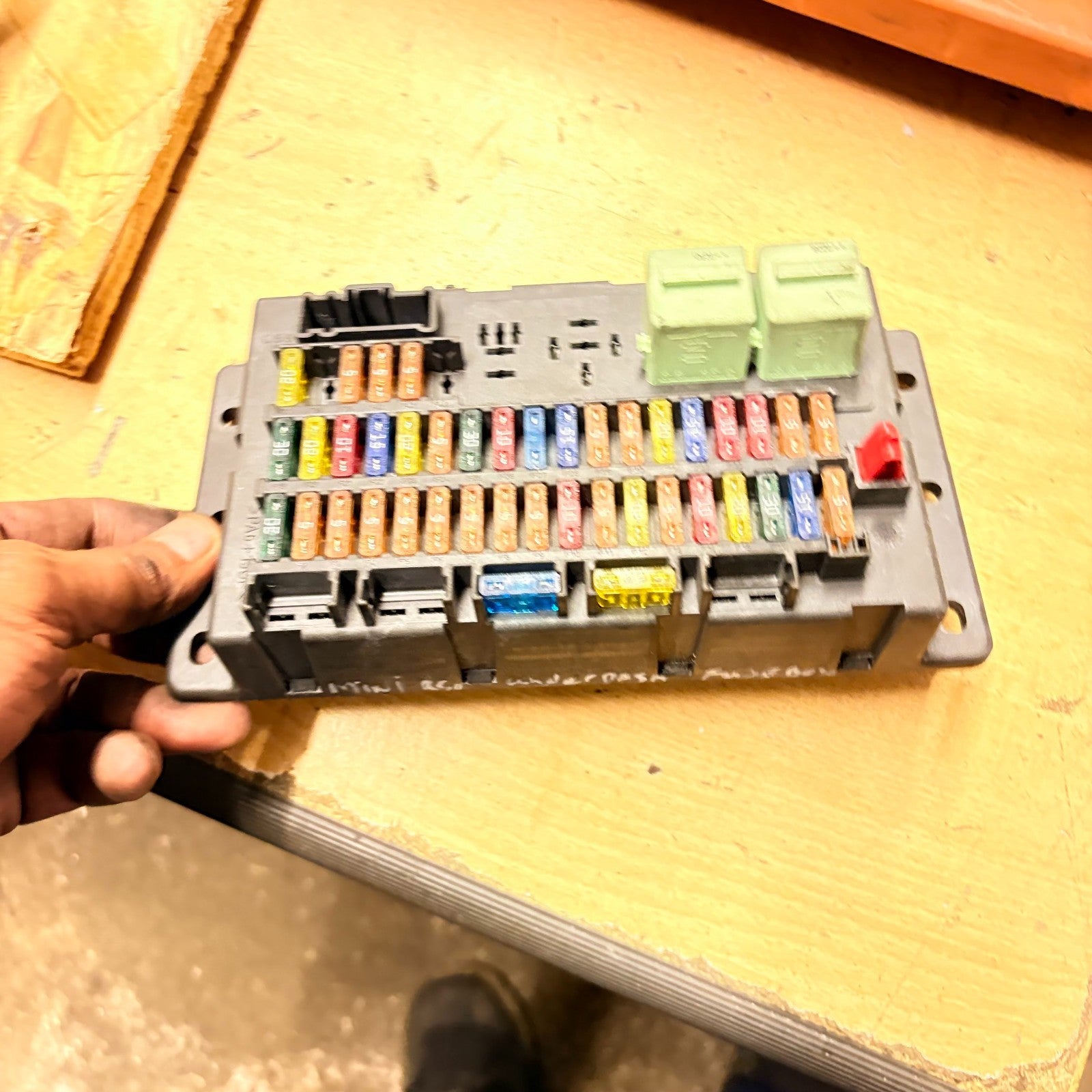 Mini One R50 Under Dashboard Fuse Box Relay Unit 2001-2006 518030317