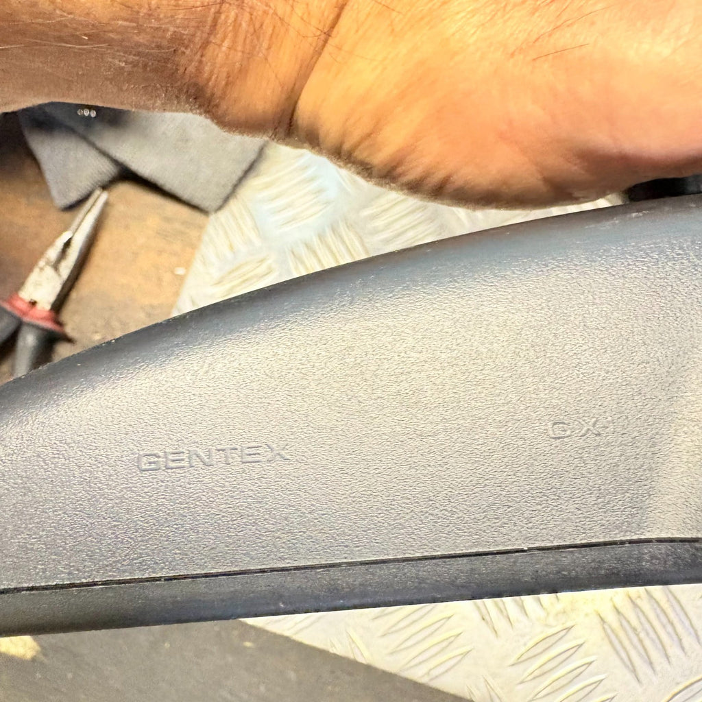 Volkswagen Golf GTi 2006 REAR VIEW MIRROR E11015625