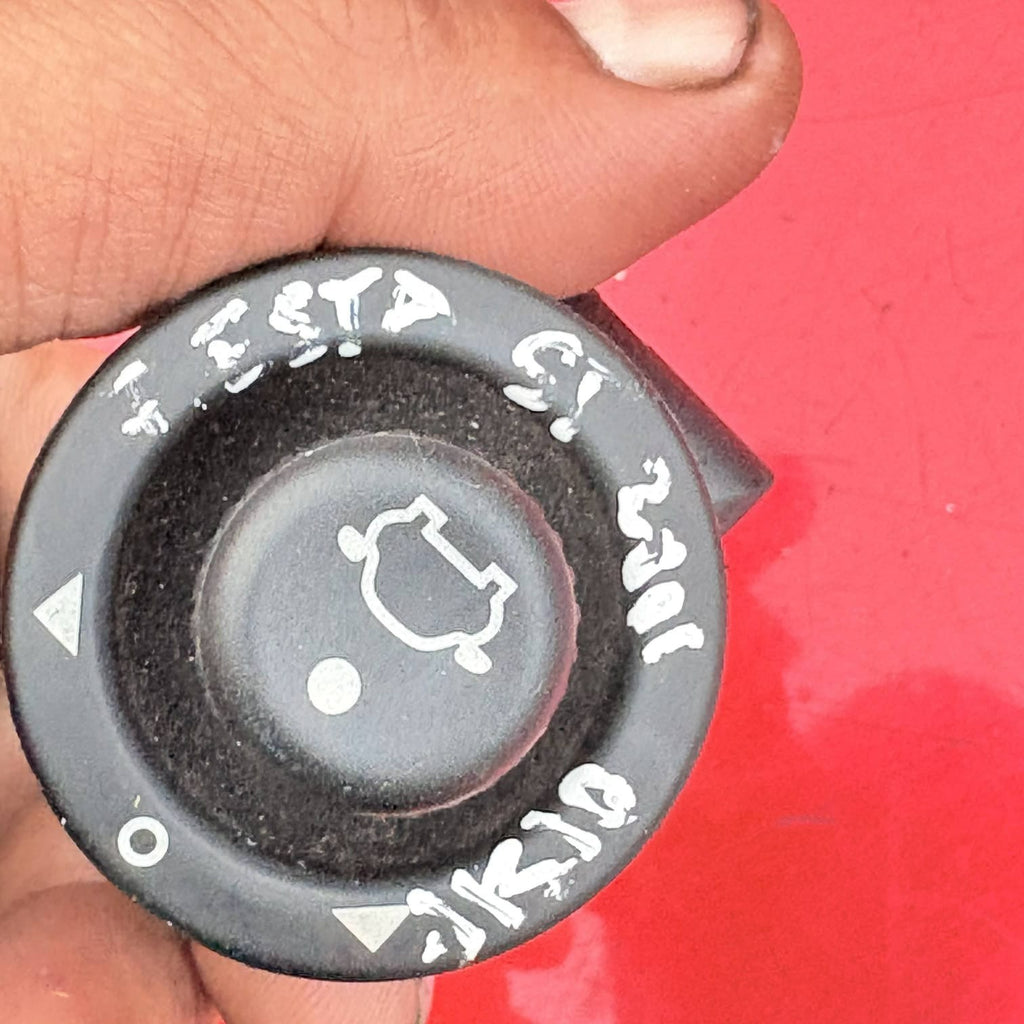 FORD FIESTA MK6 2001 ELECTRIC WING MIRROR ADJUST SWITCH BUTTON DIAL 93BG17B676BA