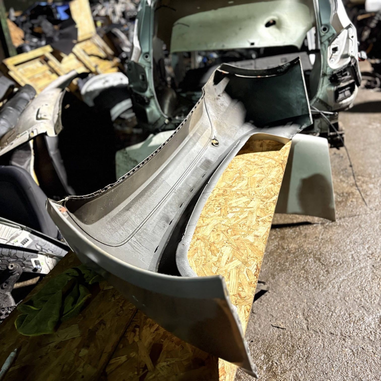 VAUXHALL MERIVA B 2011 REAR BUMPER SILVER