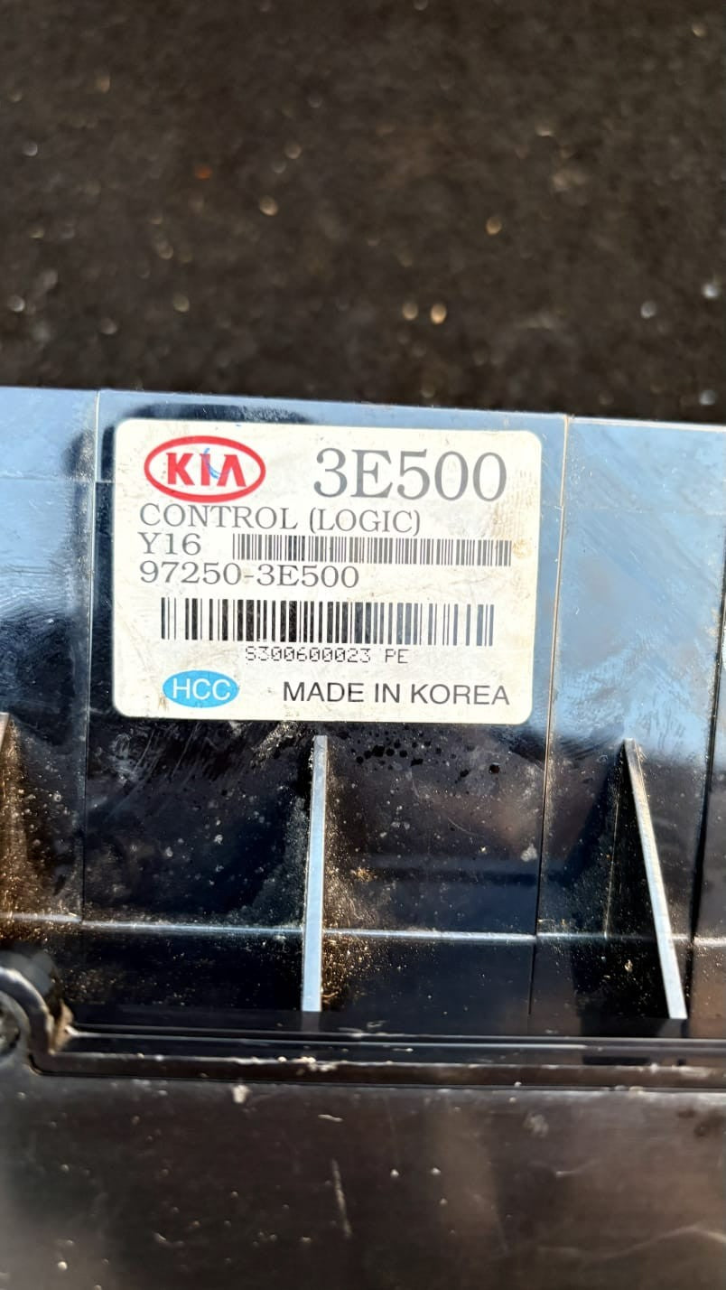 Kia Sorento Mk1 JC 2002-2006 Manual Heater AC Climate Panel 97250-3E500 RHD