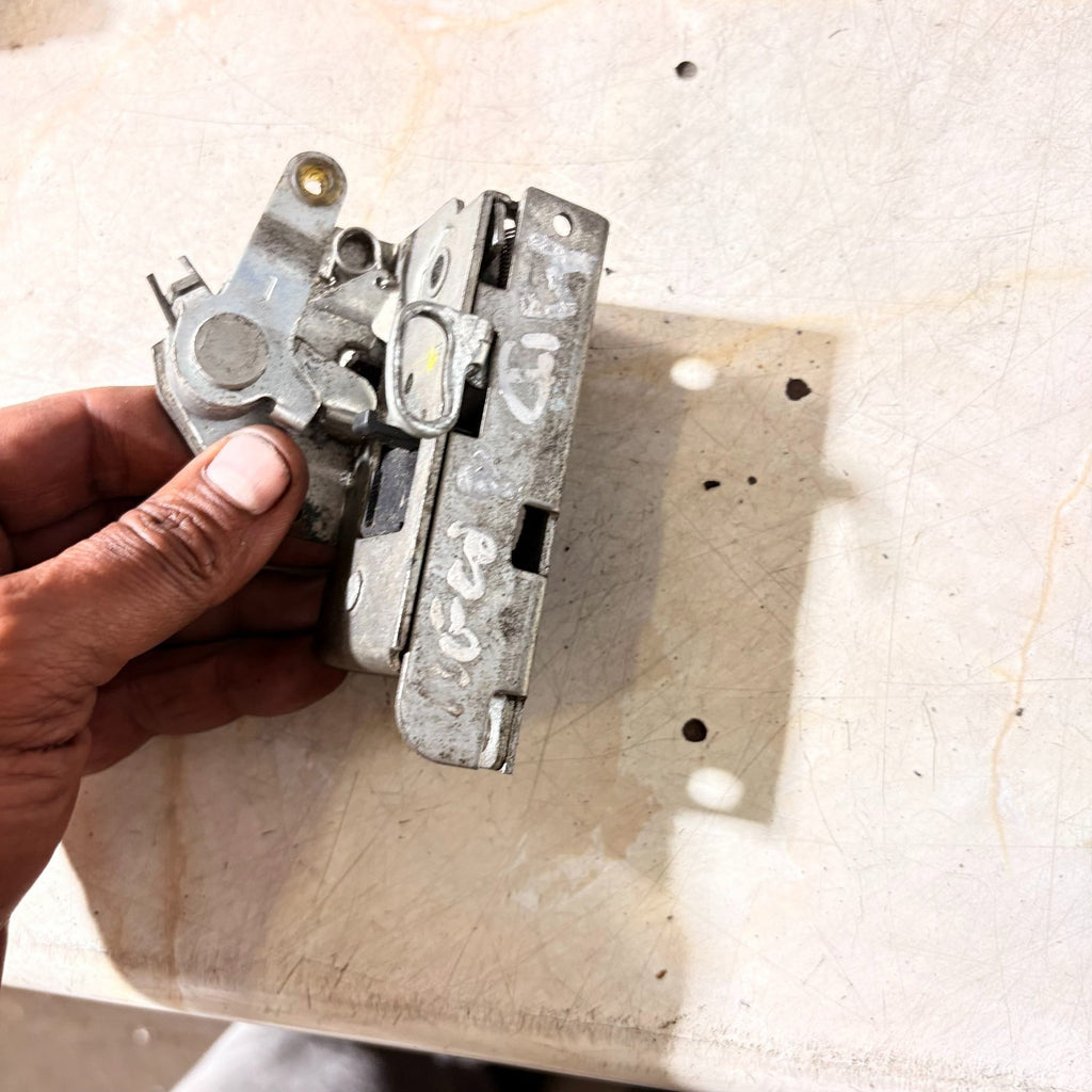 500329770 Door Lock Mechanism-for Iveco Daily