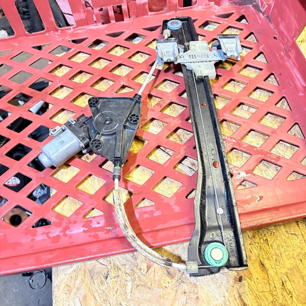 VOLKSWAGEN UP 2017 LEFT FRONT WINDOW REGULATOR 1S0959802