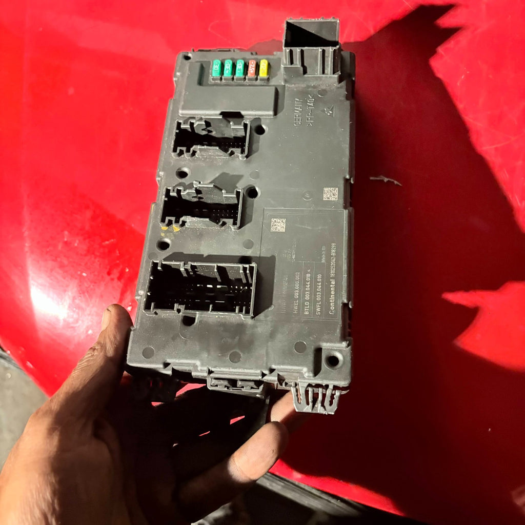 BMW 2018 Rem Fuse Box Module