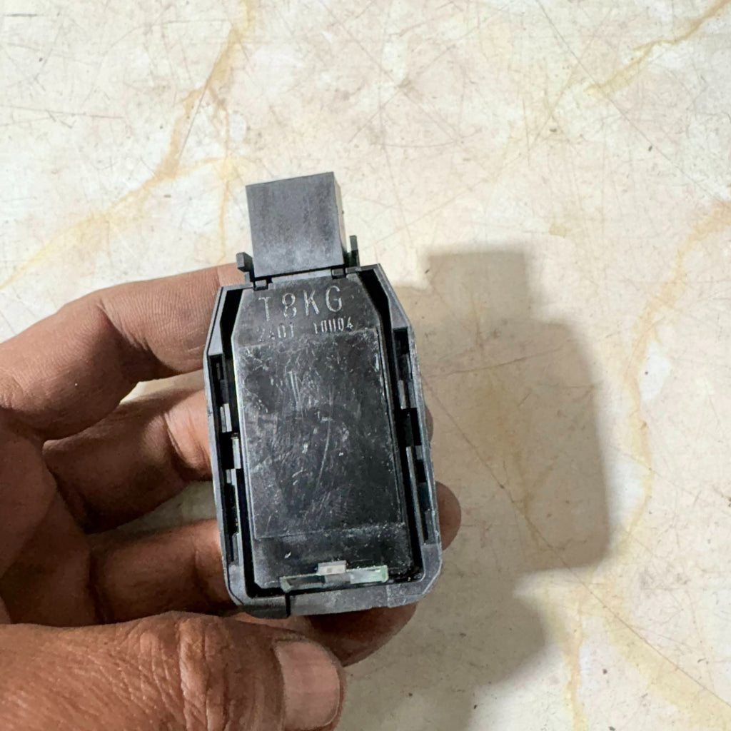 FOR 2018 HONDA HRV FRONT RAIN SENSOR