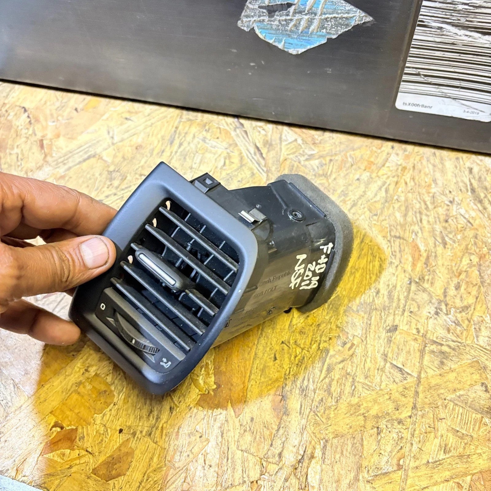 Skoda Fabia 5J 2011-2015 Passenger Left Dashboard Air Vent 5J0 819 701 D