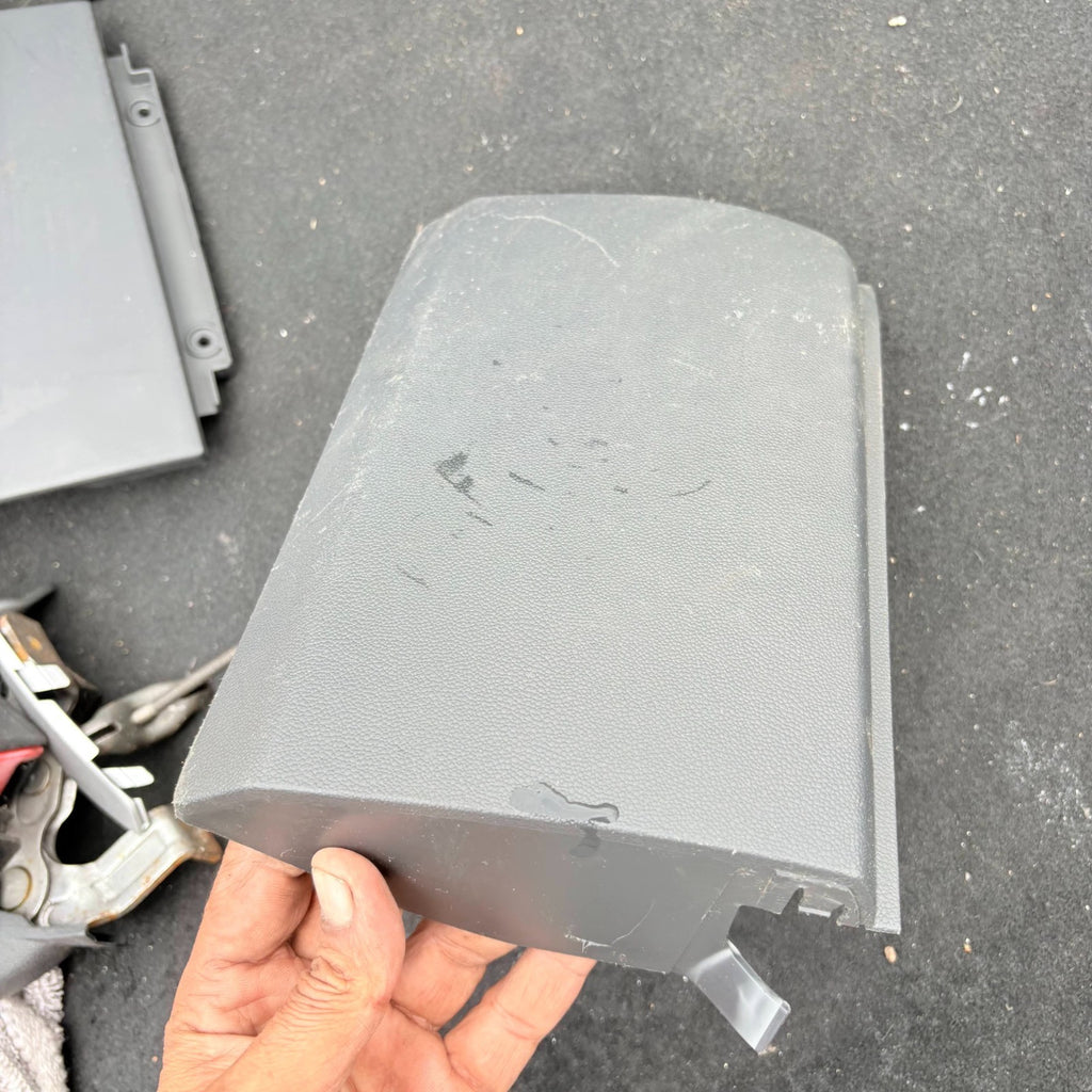 SKODA FABIA 6Y 5J 2000-2015 FRONT RIGHT UNDER SEAT STORAGE COVER GREY 6Y0881098