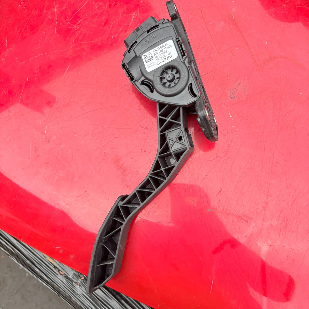 Suzuki Accelerator Throttle Pedal 49400-68K40/6PV 009 074-08
