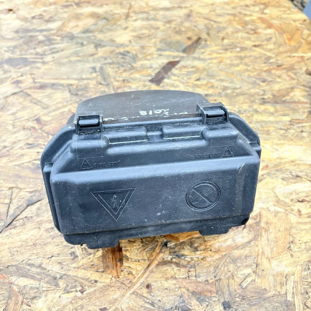 BMW 1 2 3 4 SERIES F20 F22 F36 2018 FUSE BOX 9224872