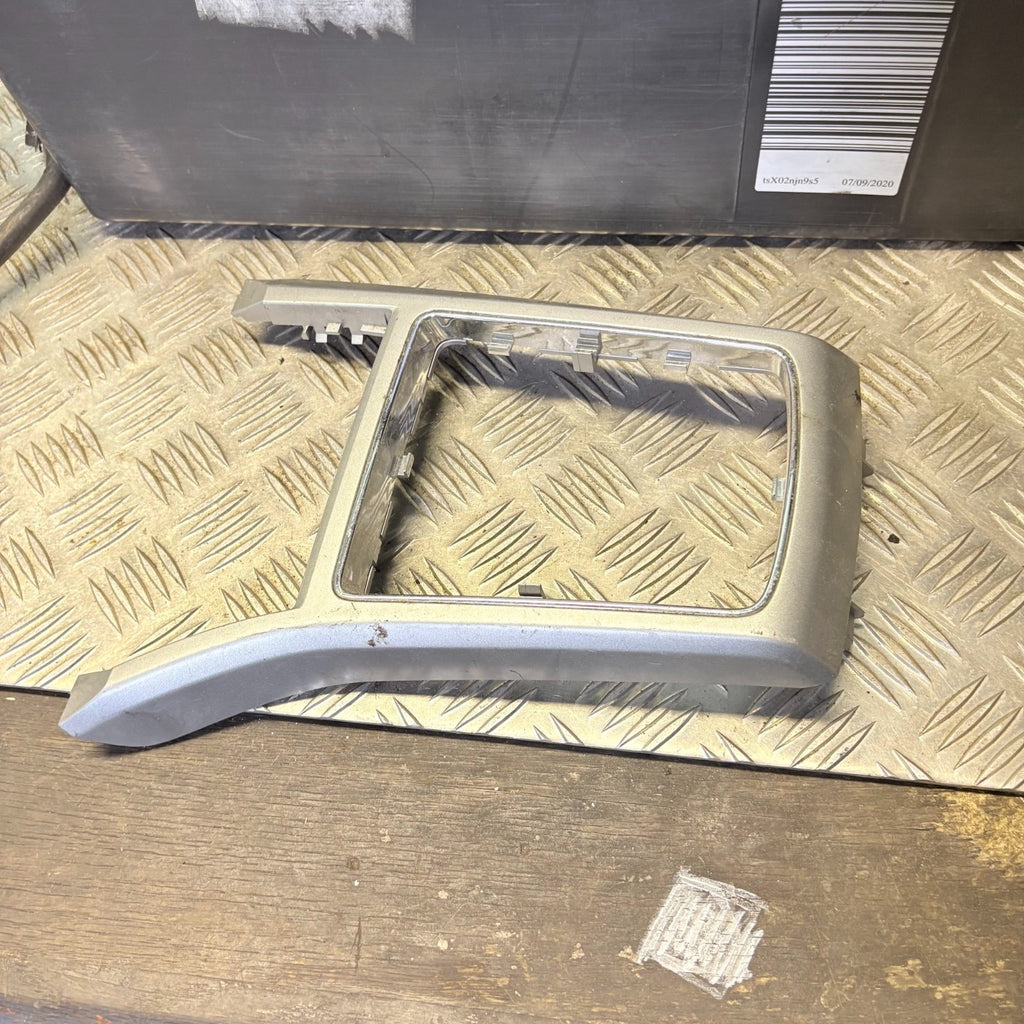 Vauxhall Astra H Mk5 2004-2010 RHD Console Surround Trim Silver 13116935