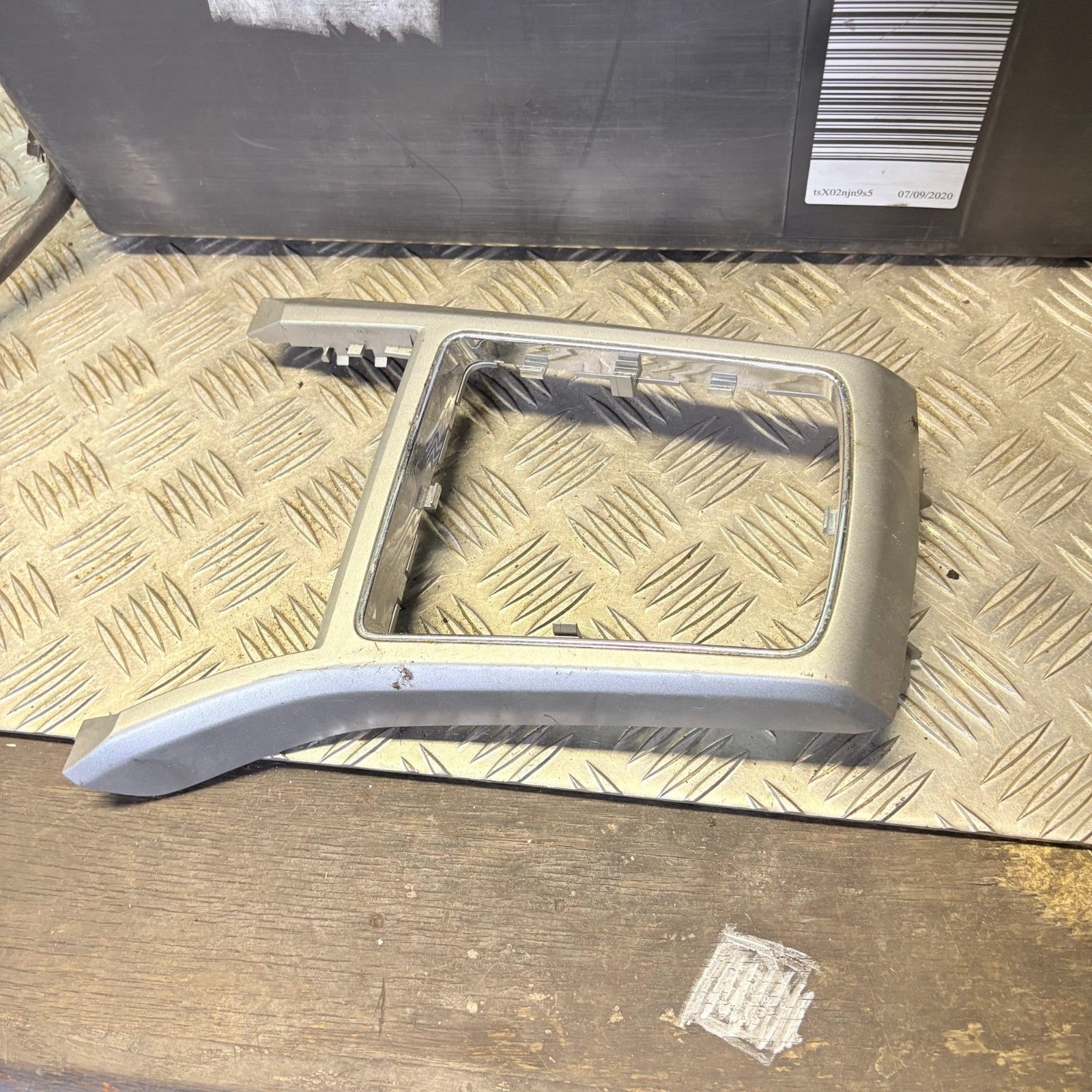 Vauxhall Astra H Mk5 2004-2010 RHD Console Surround Trim Silver 13116935