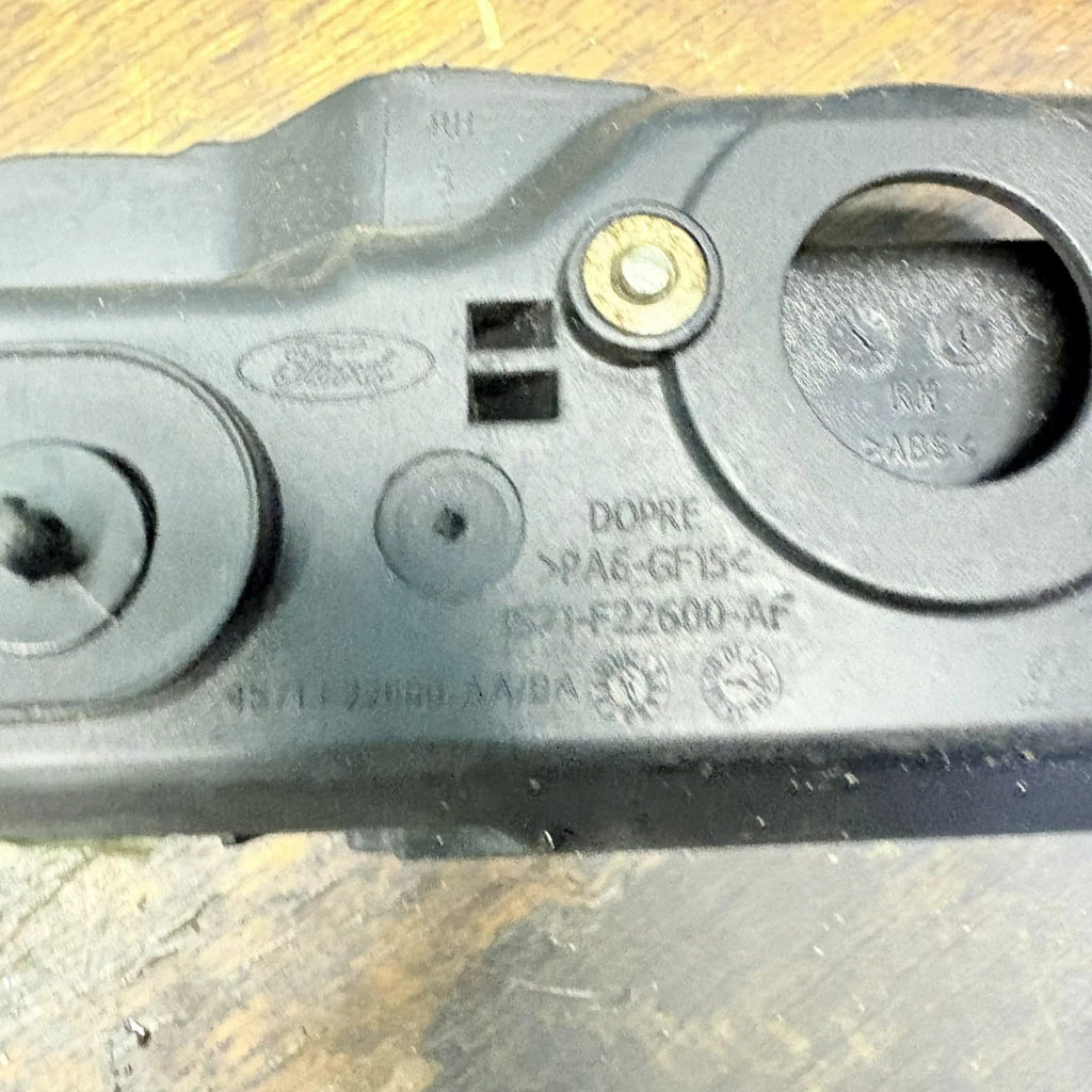 1S71-F22600-AF interior Driver front Door Handle Ford Mondeo2.085KW 6M (2004)OSF