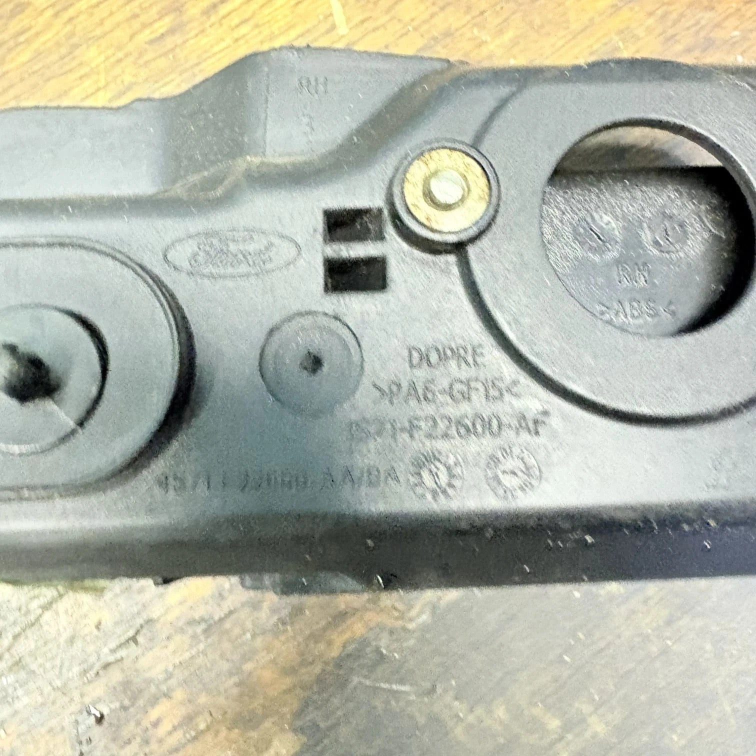1S71-F22600-AF interior Driver front Door Handle Ford Mondeo2.085KW 6M (2004)OSF