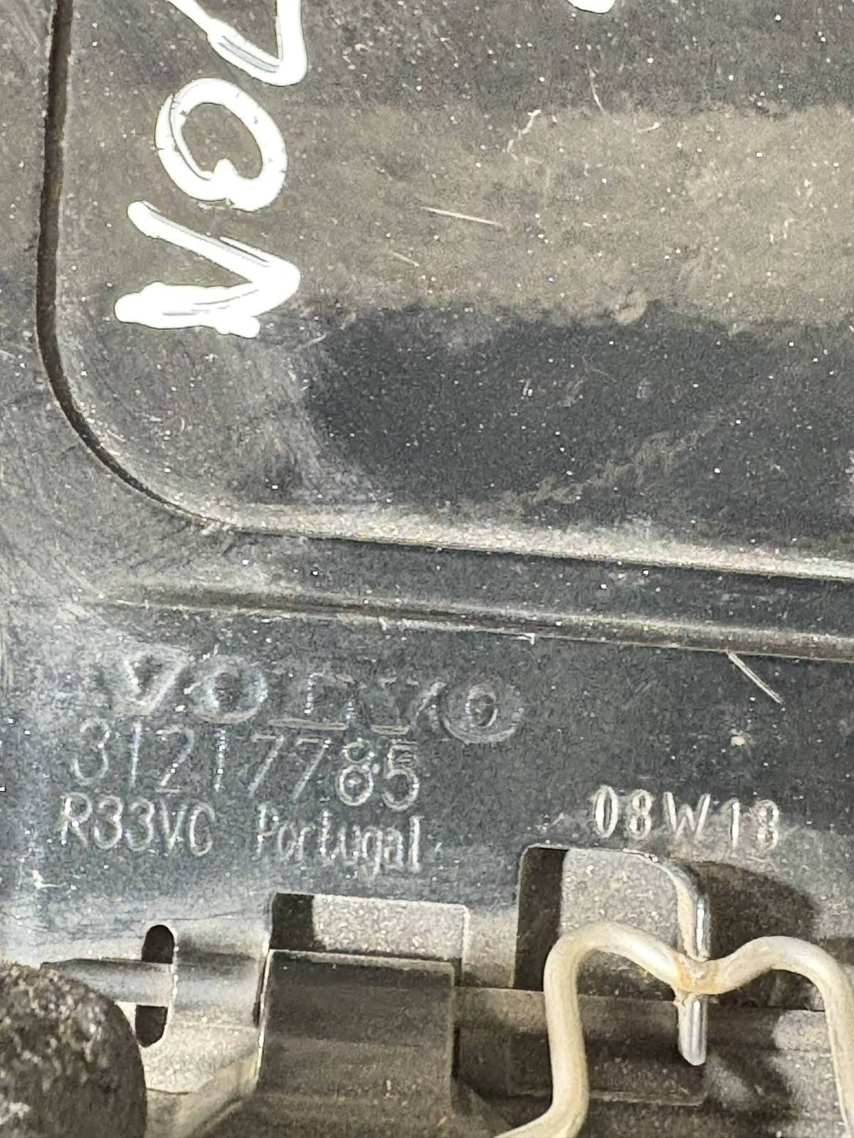 VOLVO S40 V50 C30 C70 2008 FUEL/PETROL FLAP PART NO. 31217785/30748049