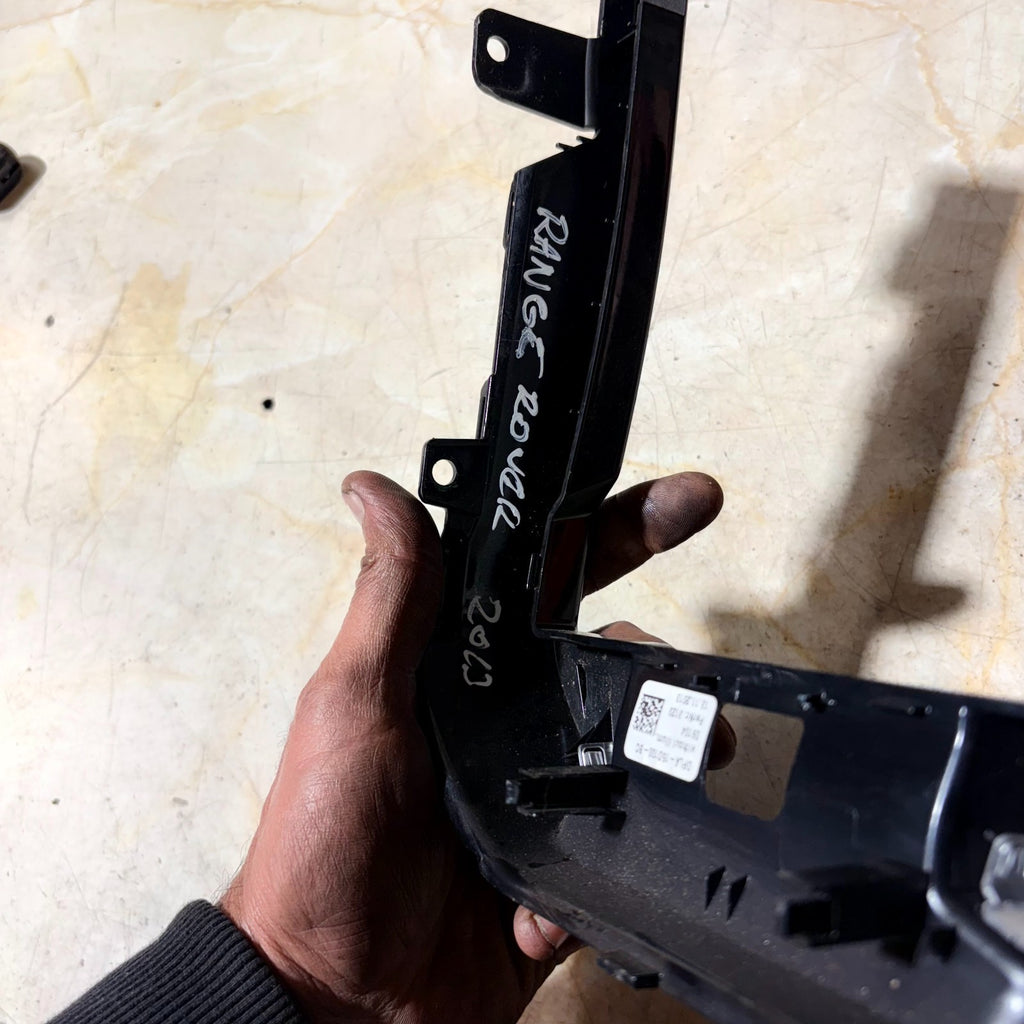 Range Rover Sport L494 Centre Console Trim DPLA-15D100-BC LR095844 2014-2022