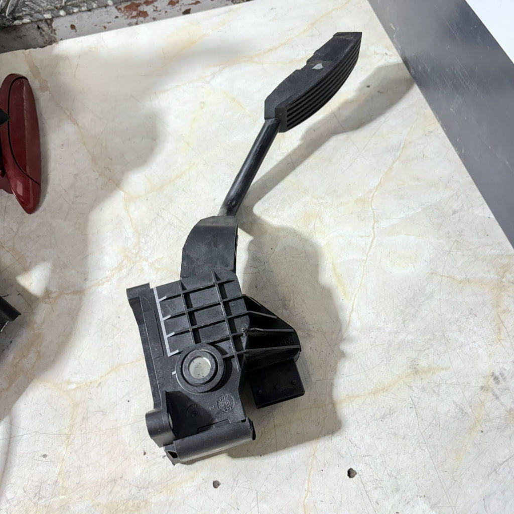 Fiat Grande Punto Punto Evo 2006-2018 RHD Accelerator Throttle Pedal 55702021