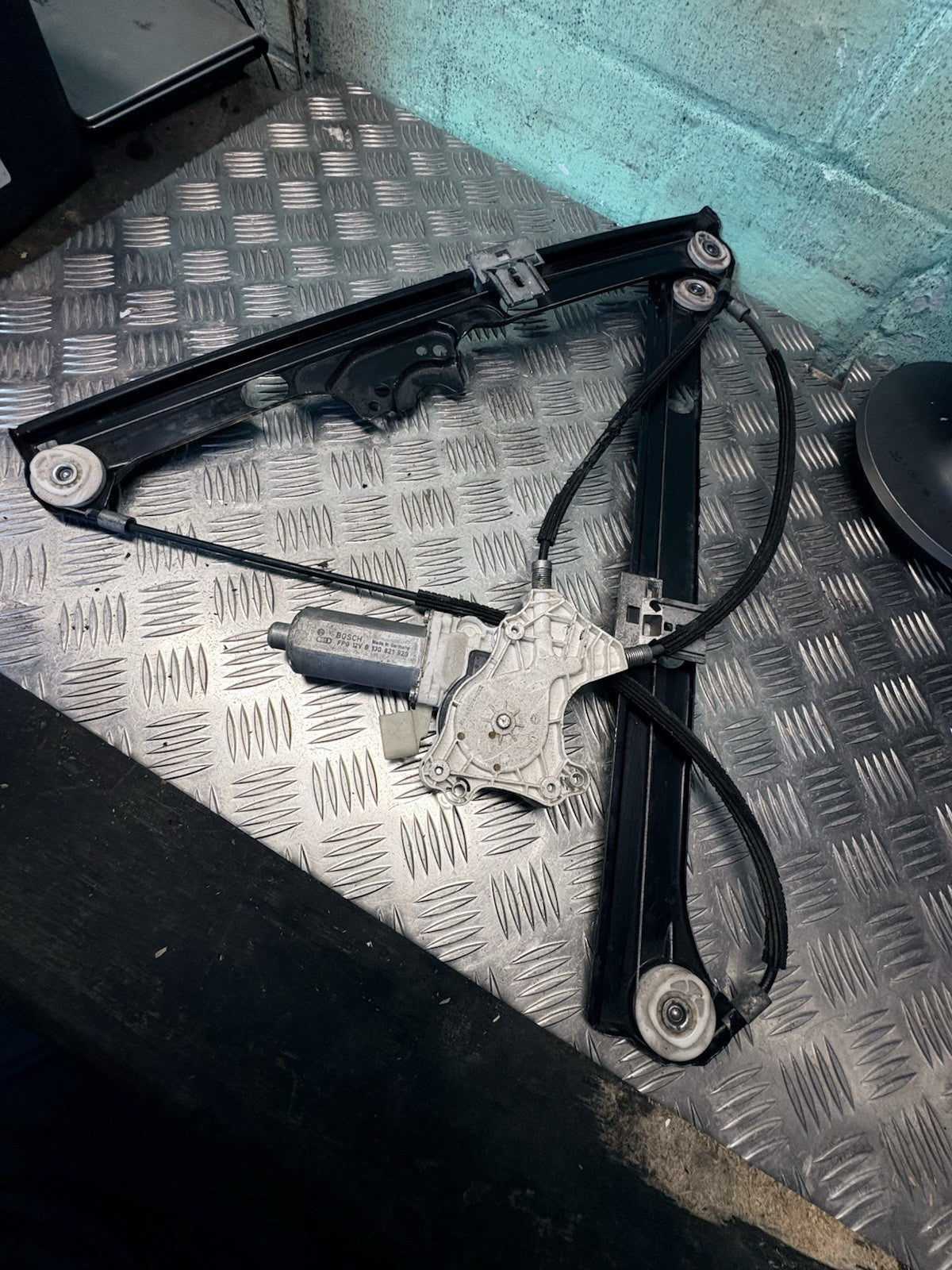 FENSTERHEBER ELEKTR. RECHTS VORNE Mercedes-Benz Vaneo (W414) A4147201146