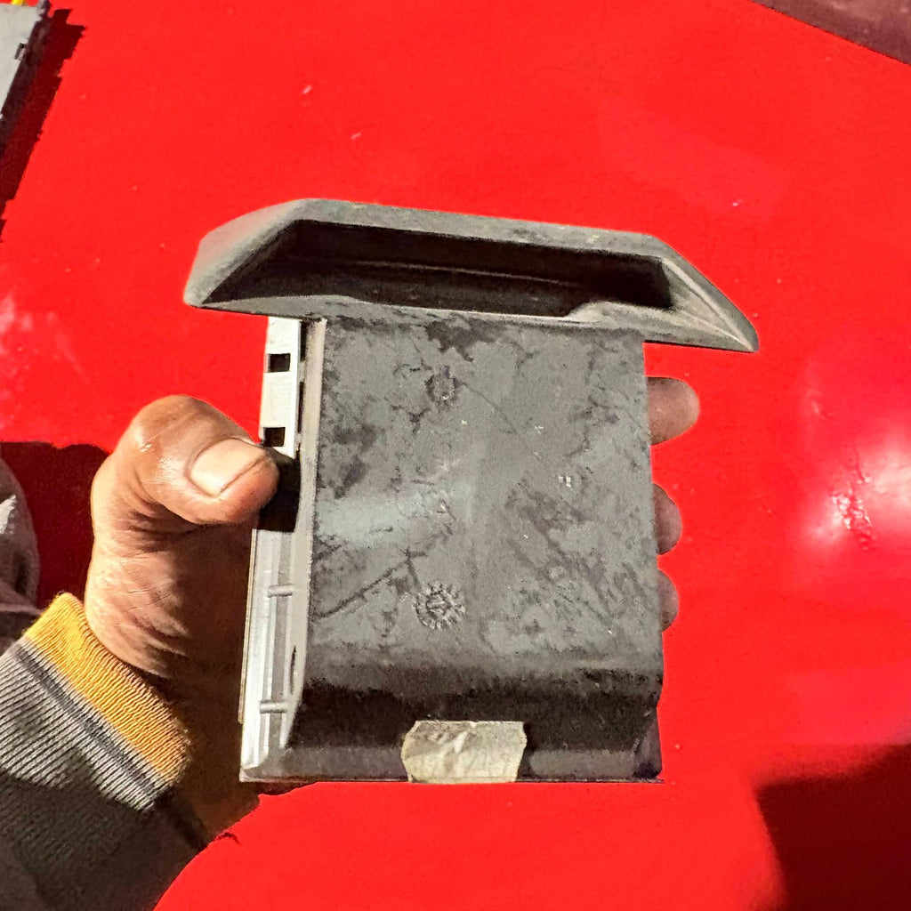 Nissan Terrano II 1999-2006 Centre Console Pop Out Ashtray