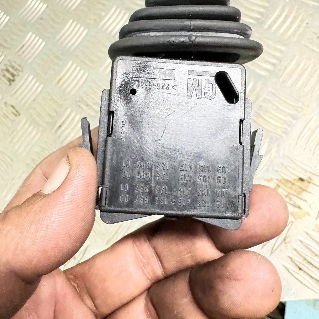 Vaxuhall Combo C 2003 Turn signal indicator stalk 09185415