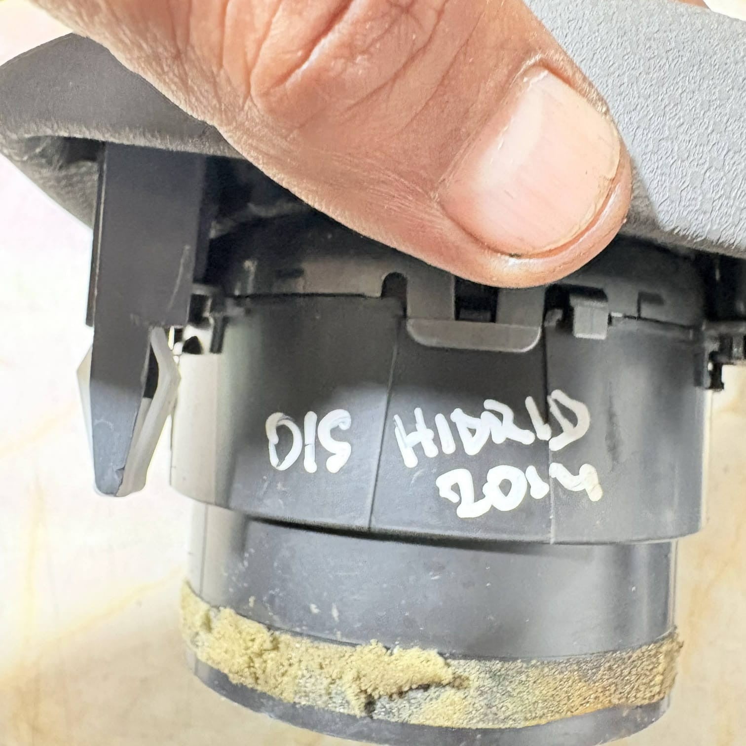 DIS HIDRID 2014 DRIVER FRONT AIR VENT 55404-0D080