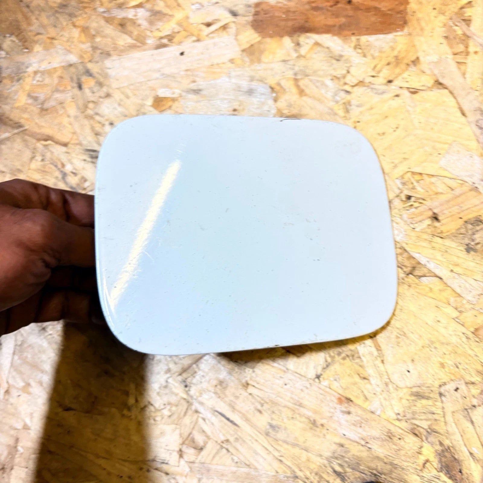 2009 VOLKSWAGEN CADDY FUEL FILLER FLAP