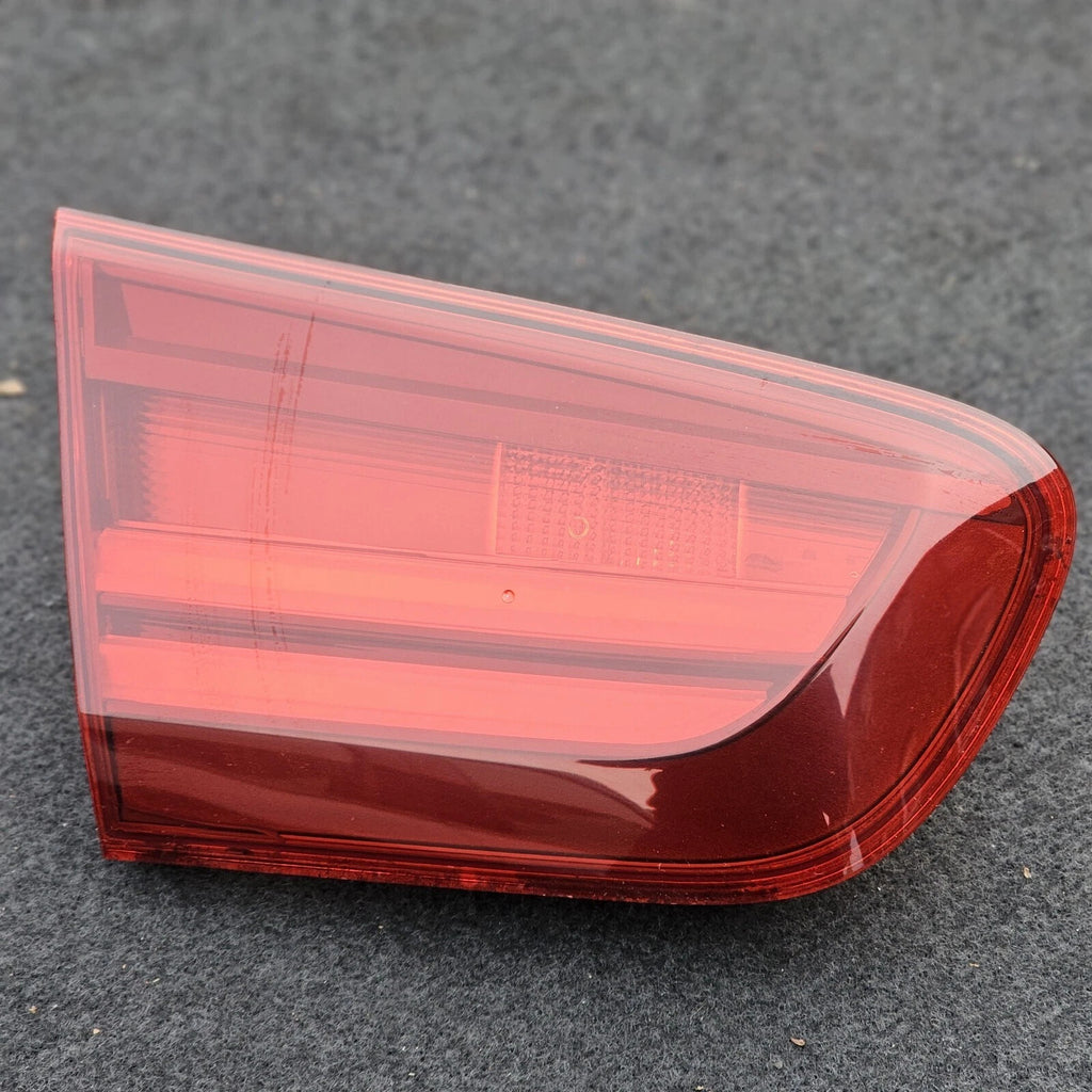 BMW 1 SERIES PASSENGER INNER REAR BOOTID LIGHT F20 F21 F03603500