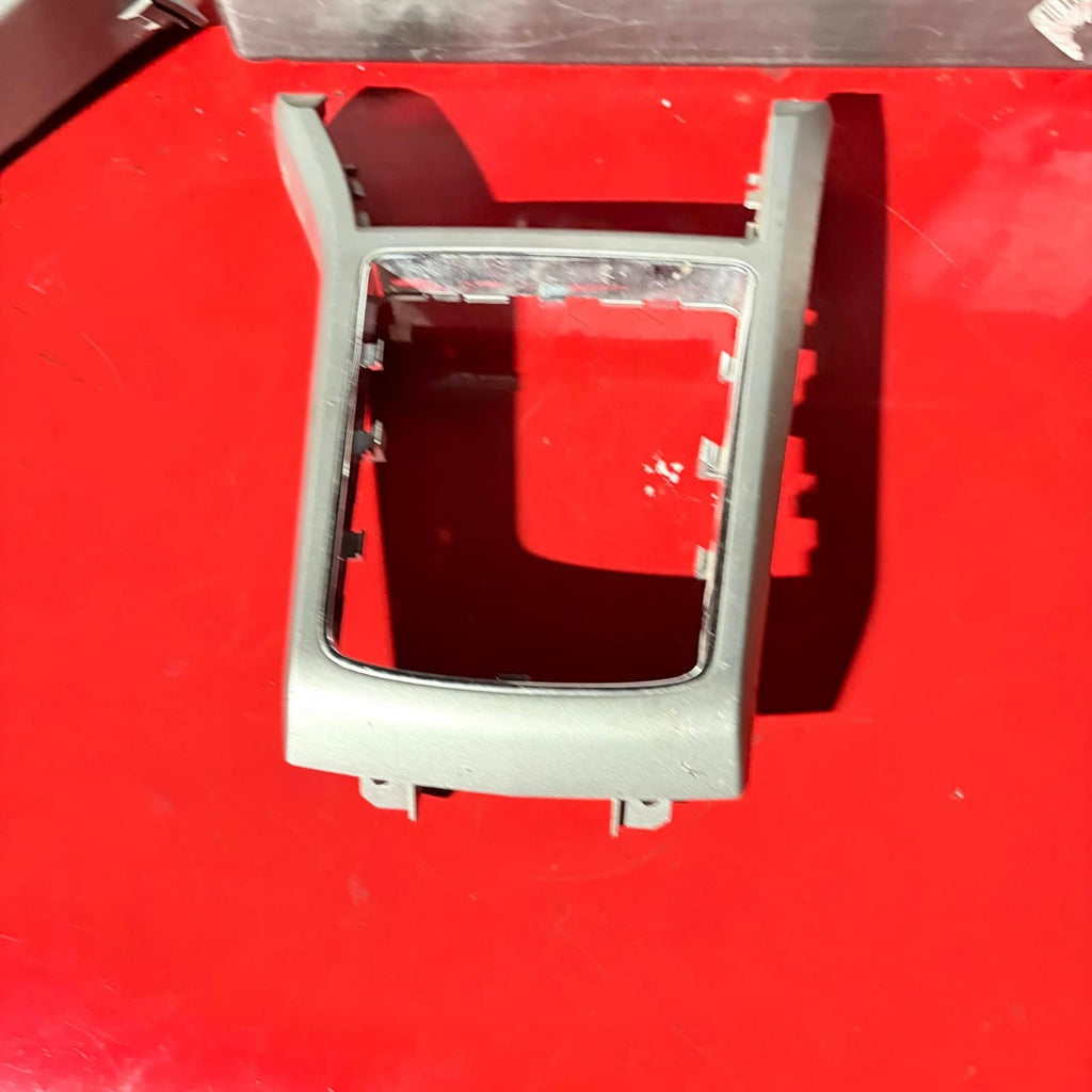 VAUXHALL ASTRA H GEAR STICK SURROUND TRIM PANEL GREY 13 116 962-2004-2013