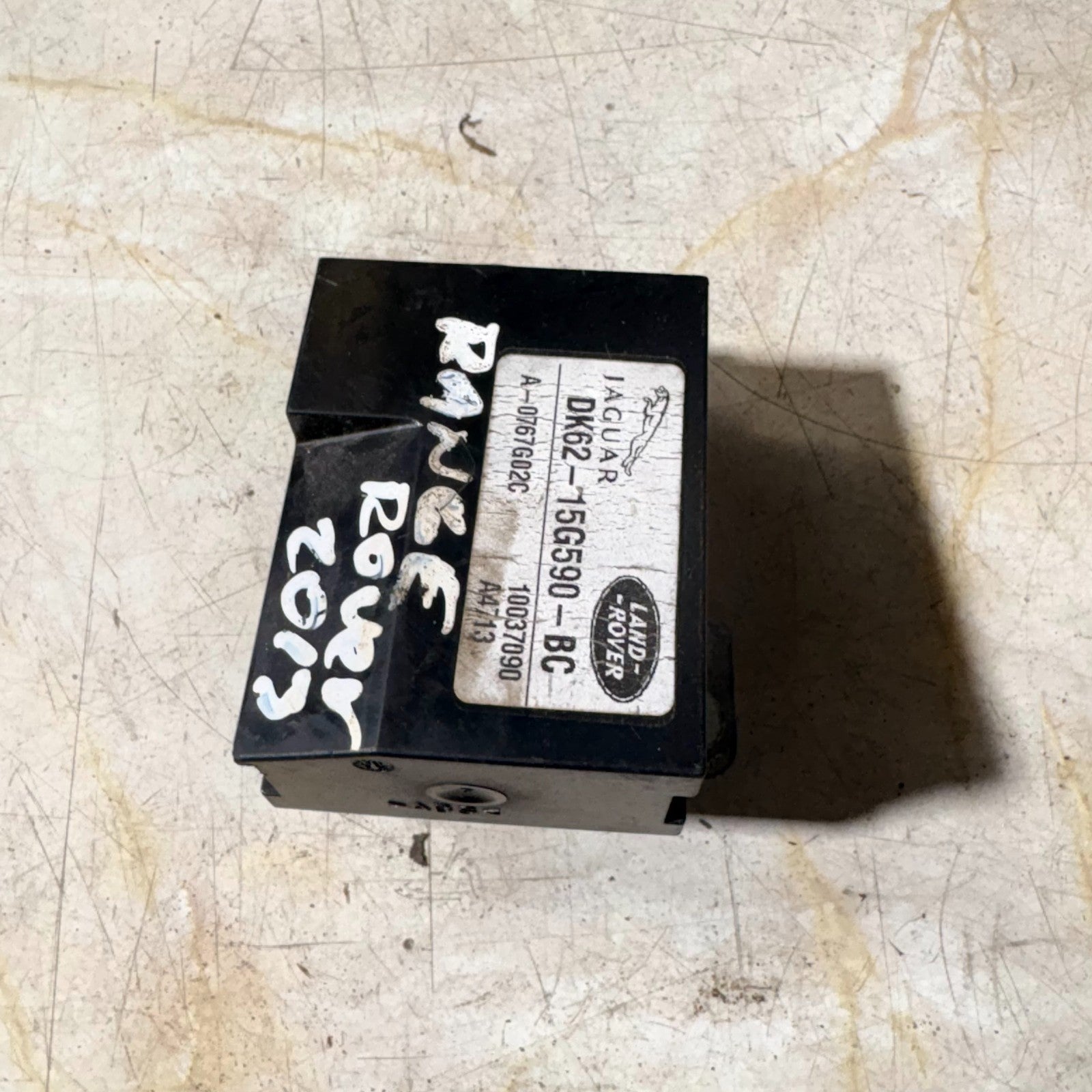 2013 RANGE ROVER SPORT L494 ANTENNA CONTROL MODULE DK62-15G590-BC