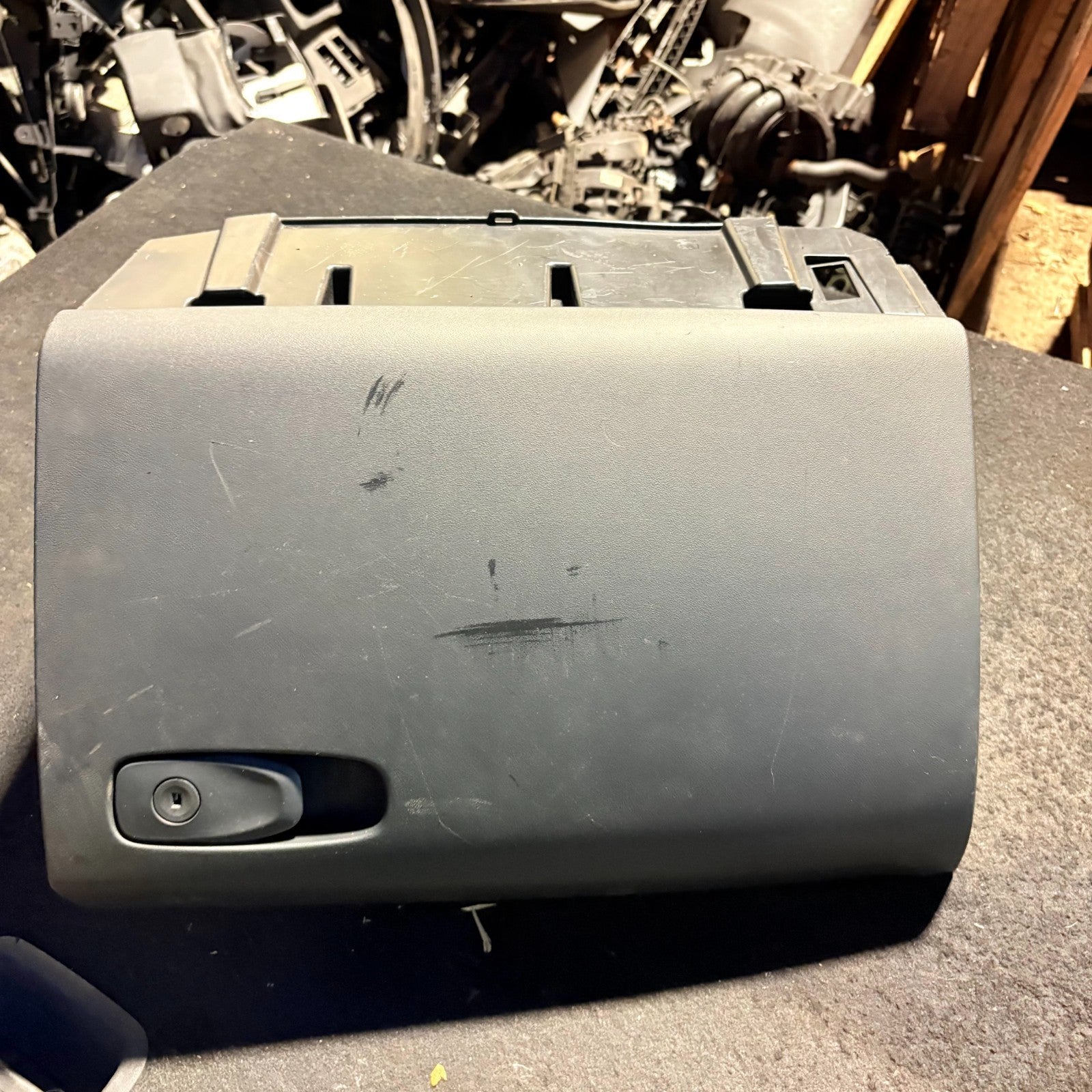 VOLVO V40 2013-2016 T2 5DR RHD GLOVE BOX CHARCOAL LOCK 39824227 1284504