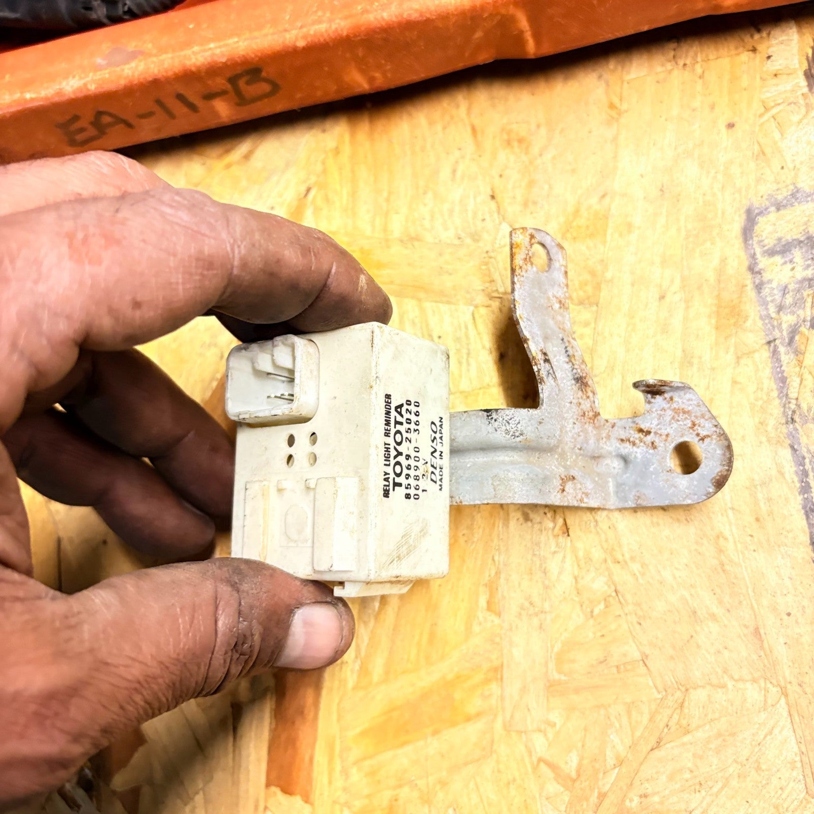 Toyota Dyna 2009 Headlight Reminder Relay 85969-25020