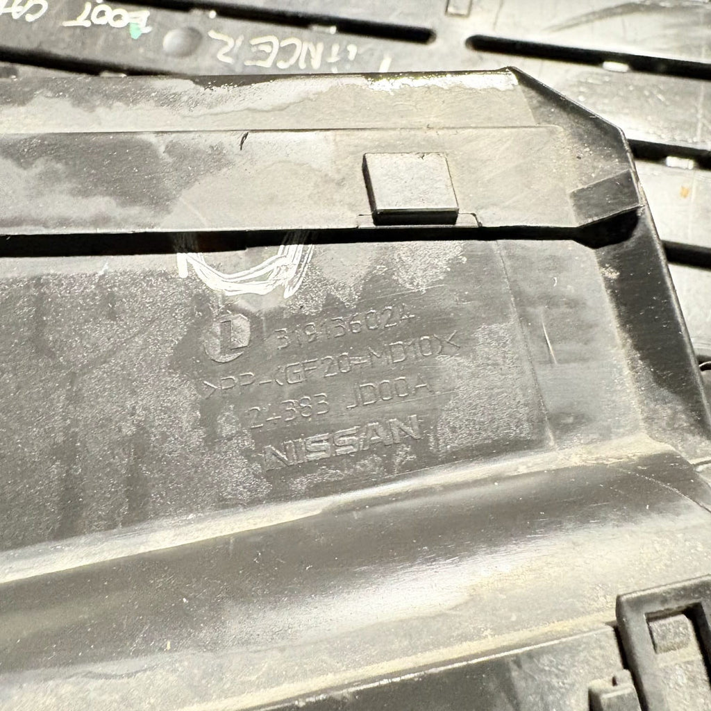 2009 NISSAN QASHQAI FUSE BOX UNDER THE BONNET 319136024 24383JD00A