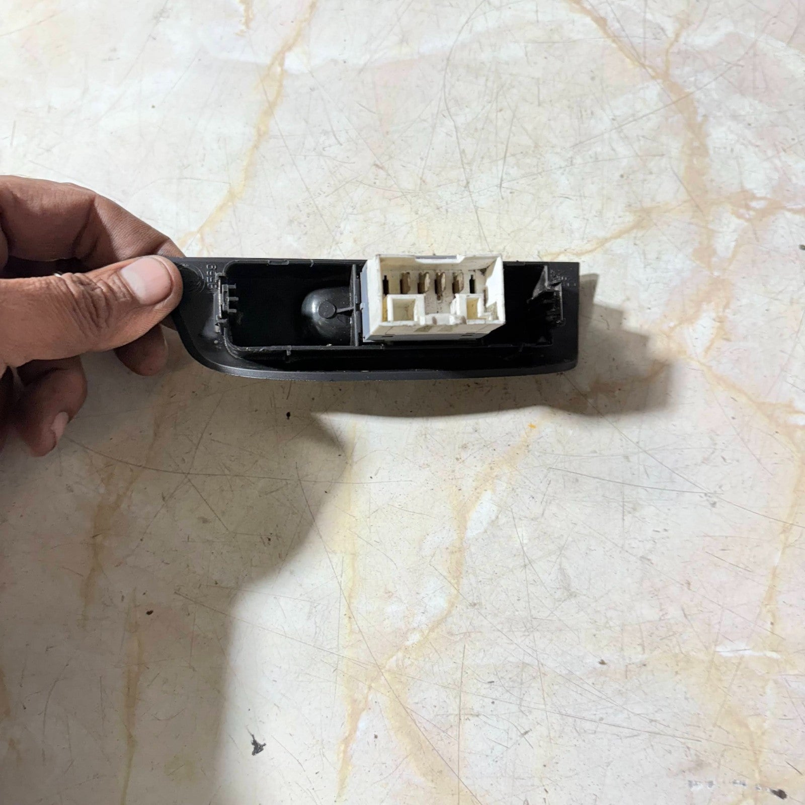 Left Front Window Regulator Switch for FIAT MULTIPLA 2004-2010