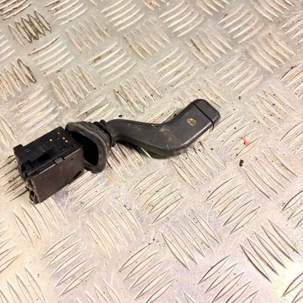 Vauxhall Corsavan indicator control stalk 09185417 2001-2006