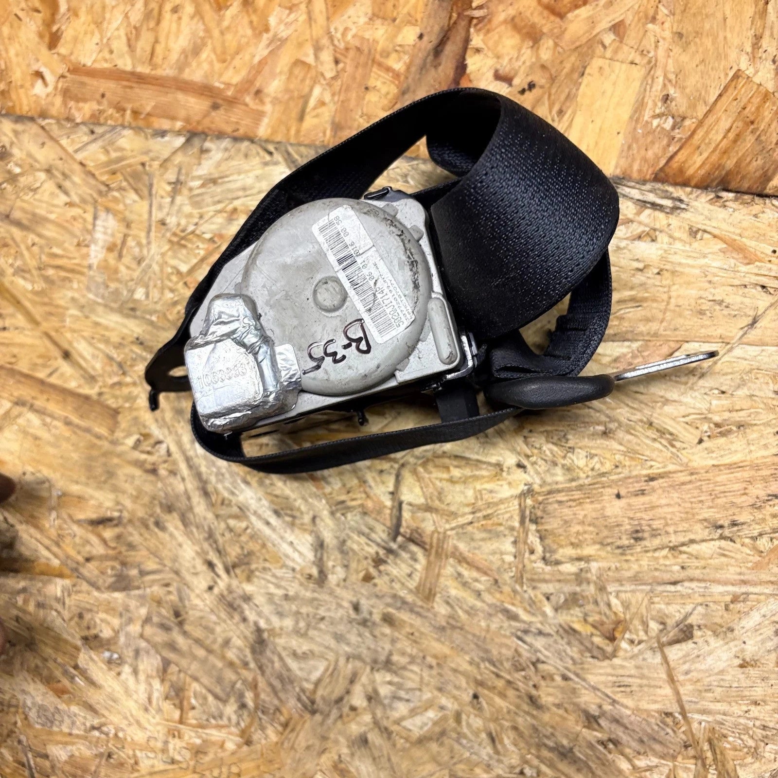Suzuki SX4 S-Cross 2013-2016 Rear Left Passenger Seat Belt 84980-61M00