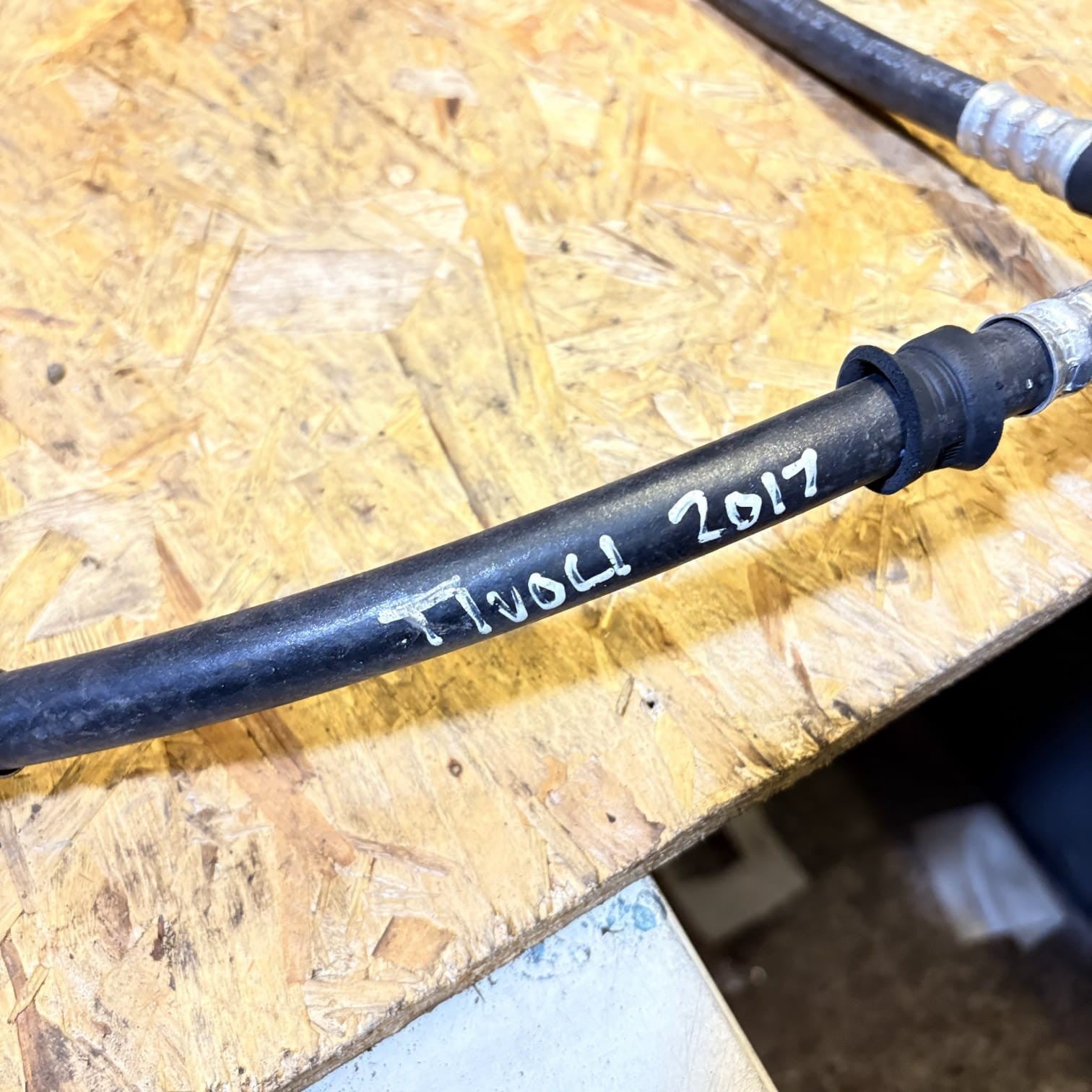 Ssangyong Tivoli air con pipe 68610-35000 2017