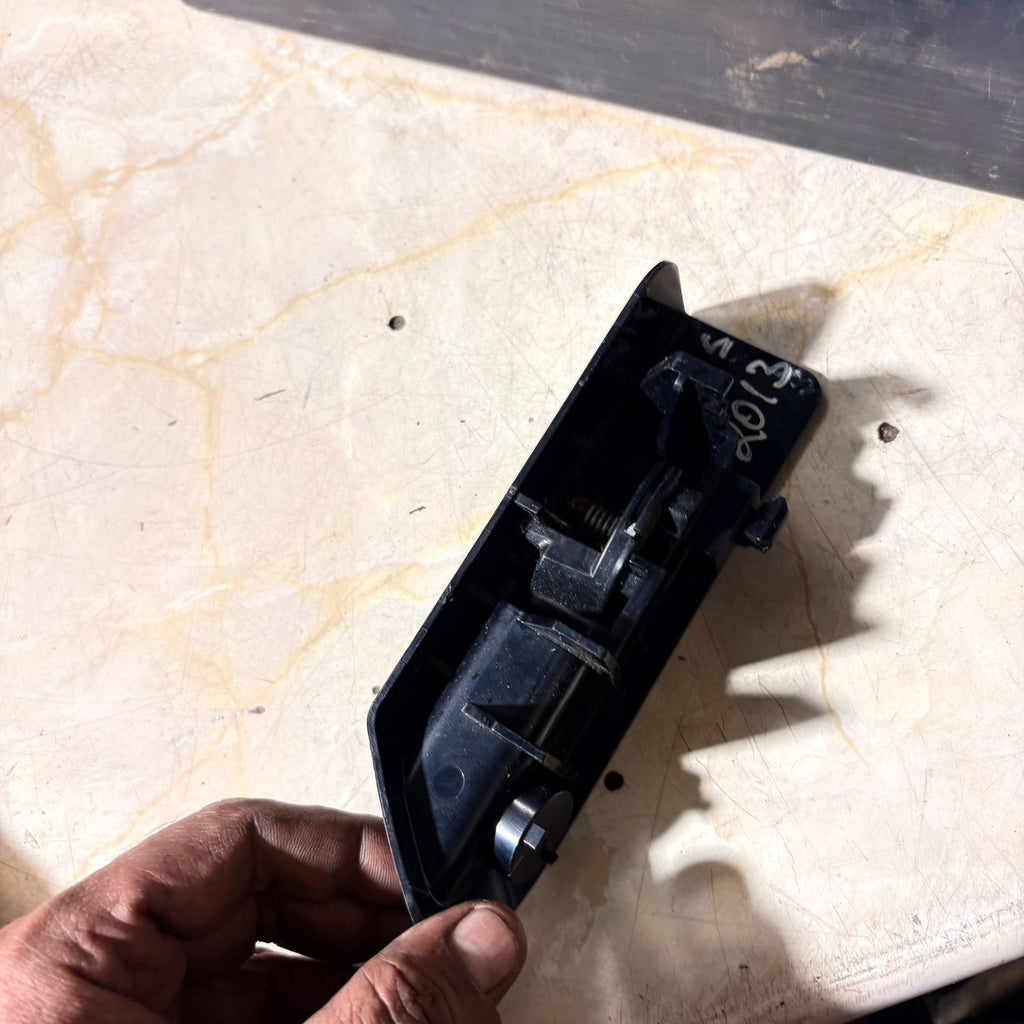 TOYOTA YARIS XP130 2012-2021 Interior Fuel Fill Door Cap Release Open Handle