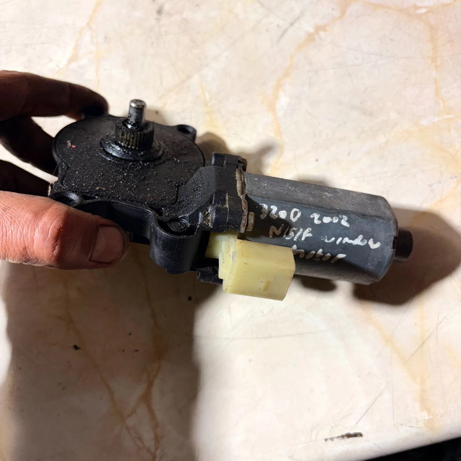 BMW 3 Series E46 320d 1998-05 Window Regulator Motor Front Left Side 0130821716