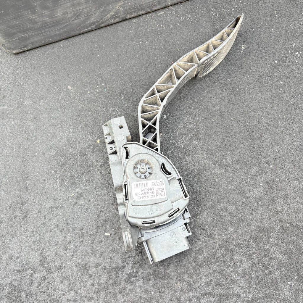 2011 FORD FIESTA ACCELERATOR THROTTLE PEDAL 8V21-9F836-AB