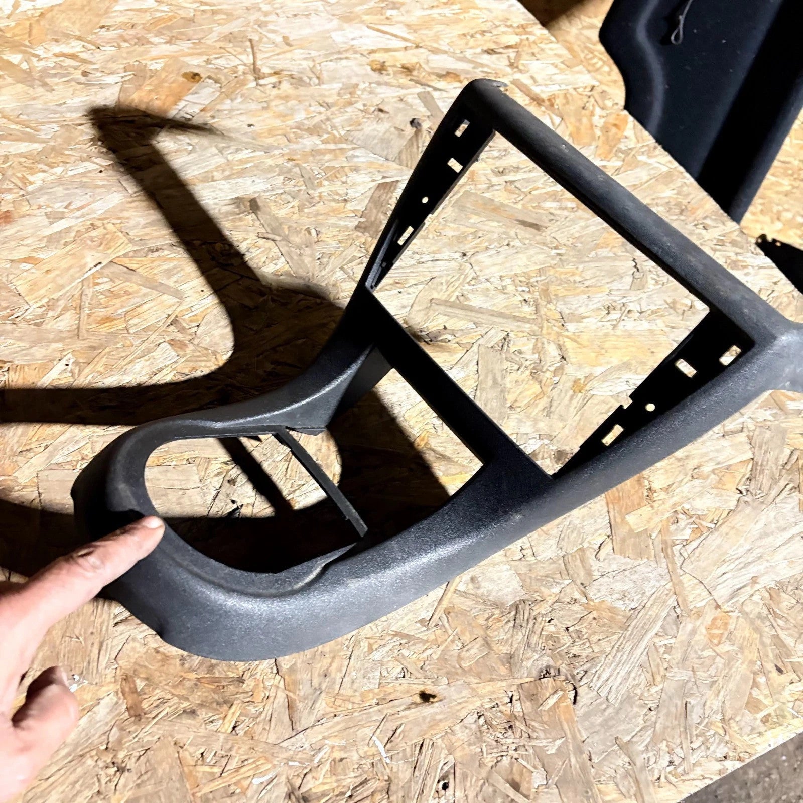 Citro?n C4 Mk1 2004?2010 Centre Console Gear Surround Trim Panel