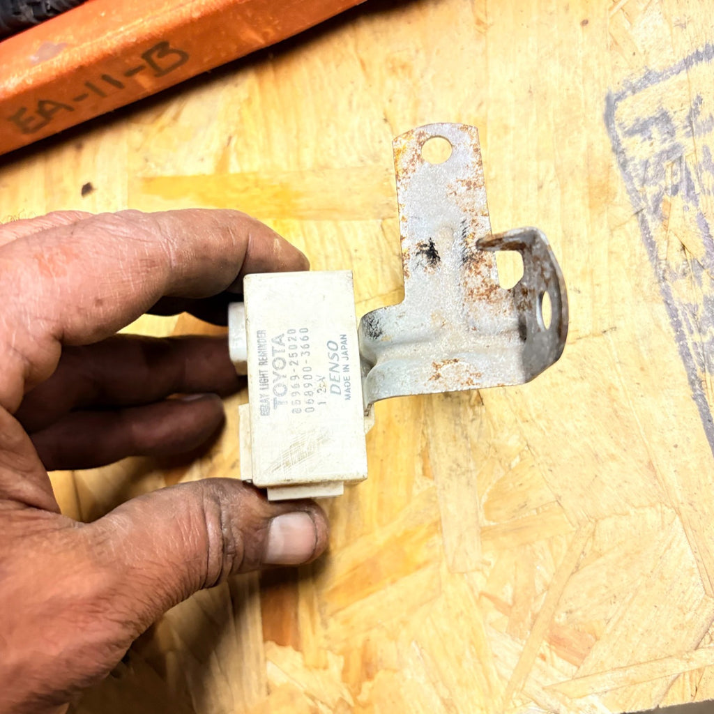 Toyota Dyna 2009 Headlight Reminder Relay 85969-25020