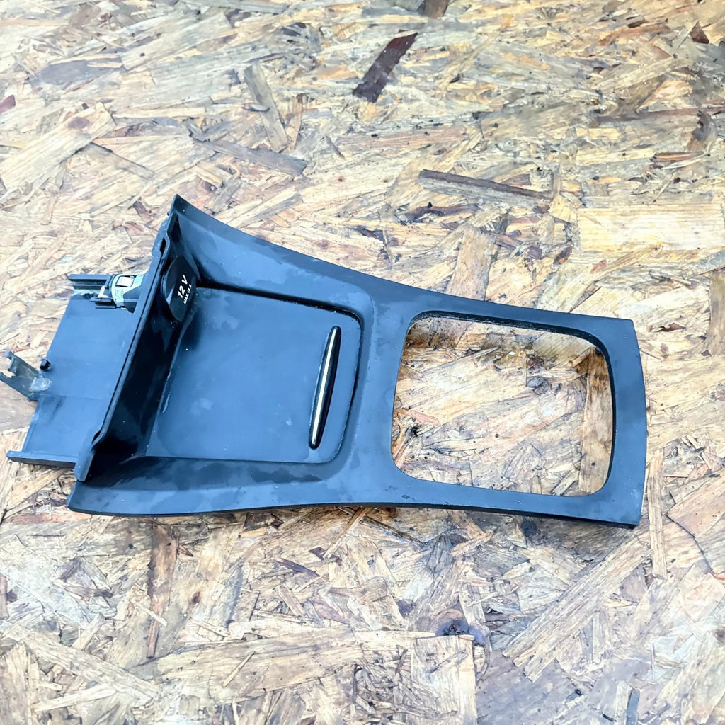 MERCEDES ACLASS W169 2004-2012 CENTRE CONSOLE GEAR SURROUND TRIM ASHTRAY 12V