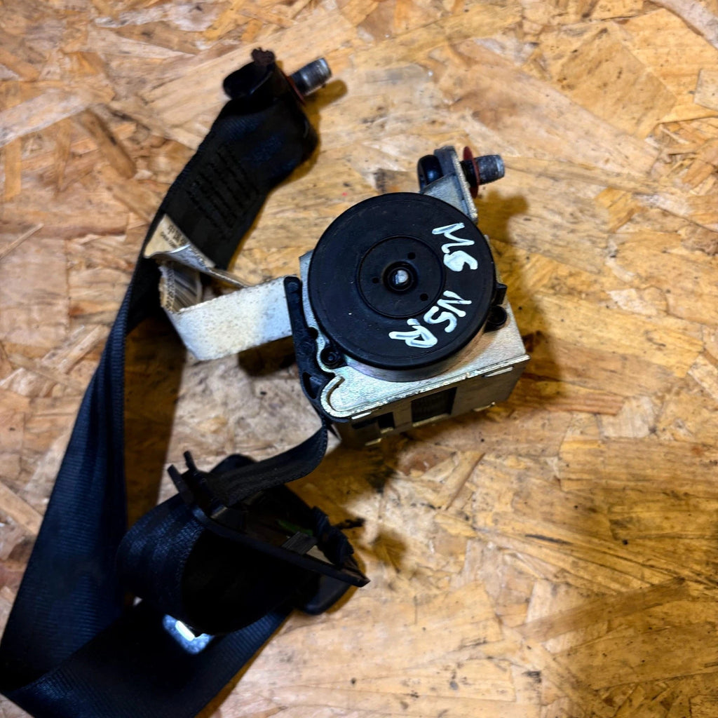 MG 6 LEFT PASSENGER SIDE REAR SEAT BELT