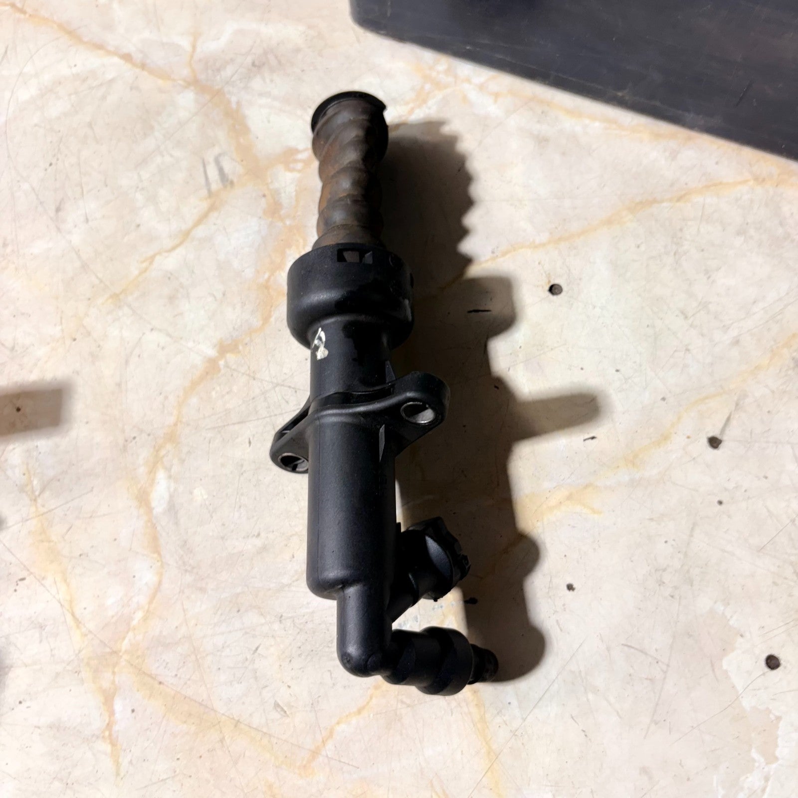 PEUGEOT 407 SW SE ESTATE 2004-2010 CLUTCH MASTER CYLINDER