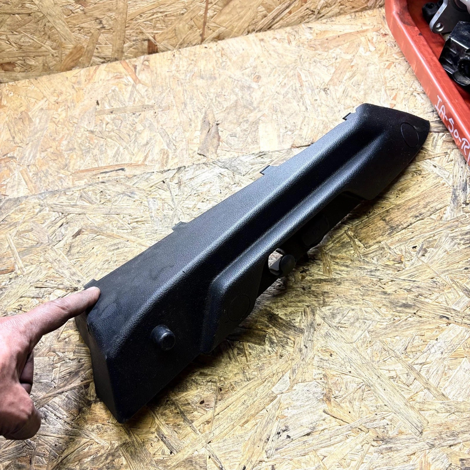 Kia Ceed JD 2012-2018 Right Boot Side Trim Panel +12V 85740A2000WK