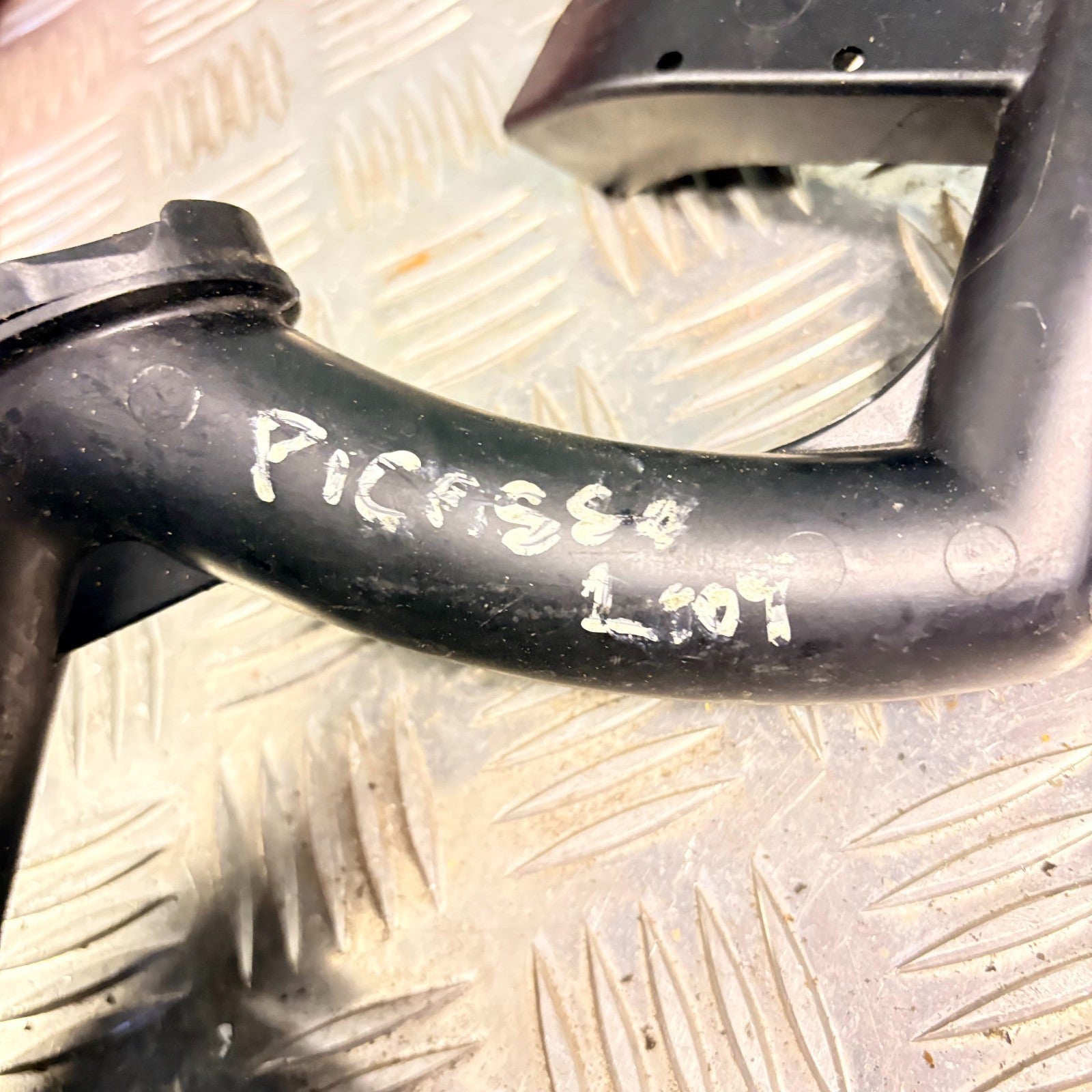 CITROEN C4 2009 PICASSO COOLANT PIPE 042551