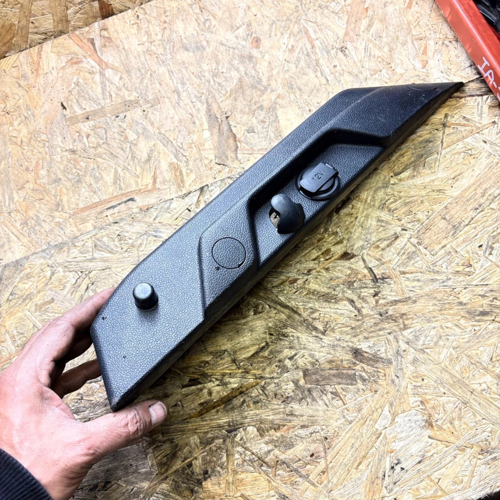 Kia Ceed JD 2012-2018 Right Boot Side Trim Panel +12V 85740A2000WK